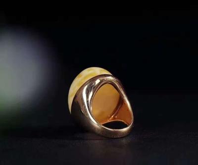 常見的琥珀蜜蠟首飾有哪些