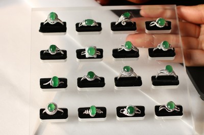供應(yīng)18K白金天然緬甸翡翠a貨陽(yáng)綠戒指制品公司,推薦有利珠寶_天然翡翠戒指代理-首商網(wǎng)