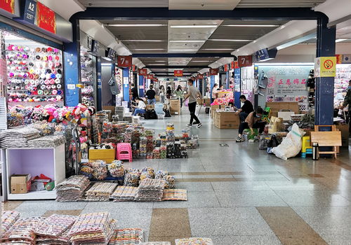 孫公司起訴小商品城董事長(zhǎng) 珠寶零售業(yè)務(wù)因電商平臺(tái)左右互搏引紛爭(zhēng)