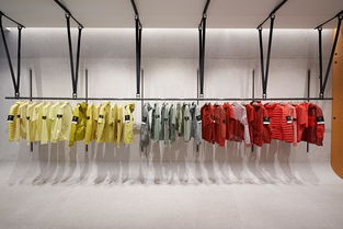 新零售陳列 打造未來感空間，提升鉑金制品附加值